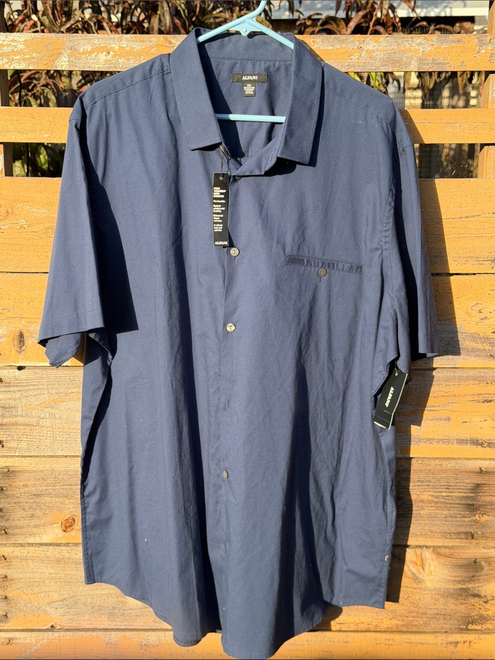 Alfani Men’s Short-Sleeve Button-Down Shirt in Navy Blue